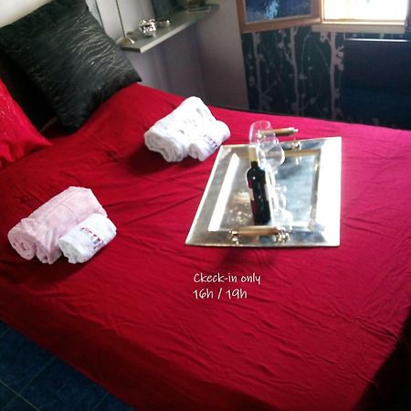 Patrick&Pierre Bed And Breakfast Nîmes Buitenkant foto