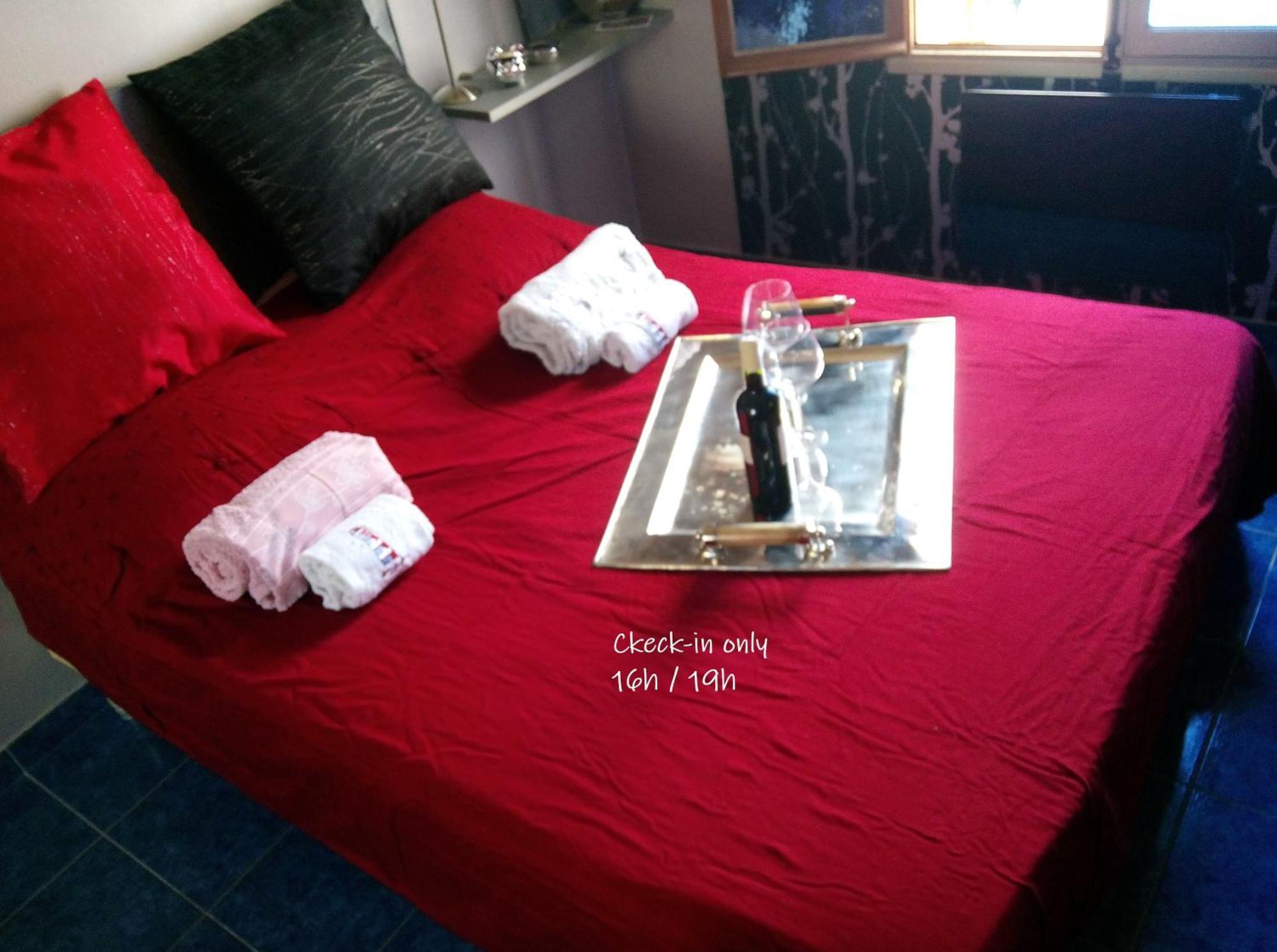 Patrick&Pierre Bed And Breakfast Nîmes Buitenkant foto
